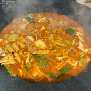 까치솥뚜껑닭도리 대표 사진