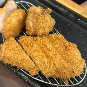 바삭돈카츠 사진