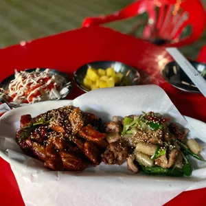 치킨플러스 사진