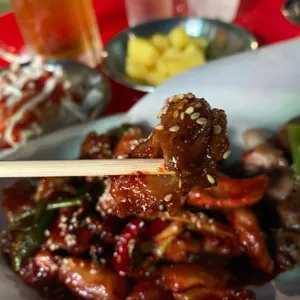 치킨플러스 사진 2