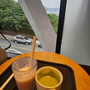 스타벅스 대표 사진