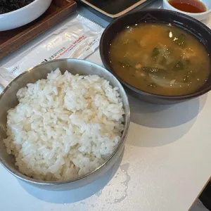 캠프에 간 고등어 대표 사진