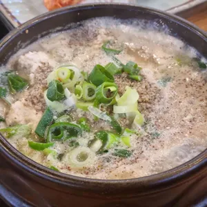 맷돌로만 사진