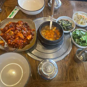 용두동 홍초 쭈꾸미 대표 사진