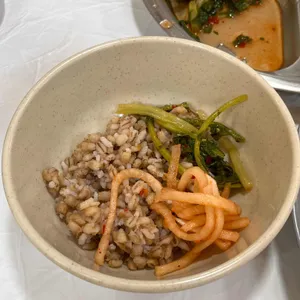 옛날보리밥 삼색칼국수 사진