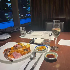 부산롯데호텔 라세느 대표 사진
