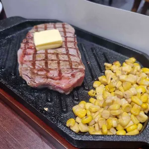 마초 스테이크 사진