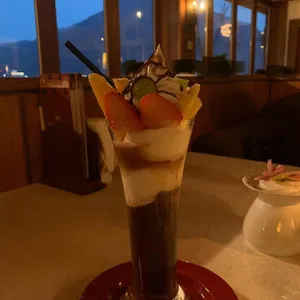 왈츠와닥터만 대표 사진