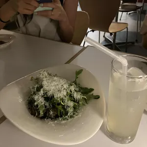 어텀 대표 사진