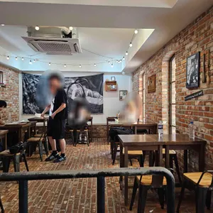 베통 성수 플래그십 리뷰 사진