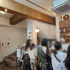 베통 성수 플래그십 리뷰 사진