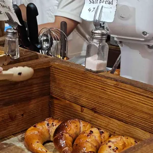 베통 성수 플래그십 사진