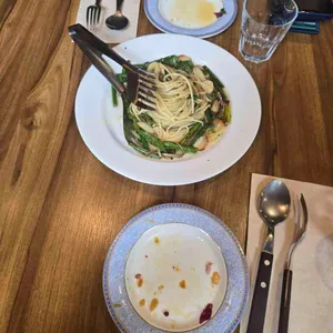 떼르세로 코스테스 사진