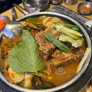 신동궁 감자탕 대표 사진