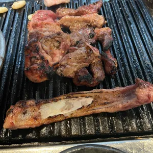 엄용백 돼지구이집 사진