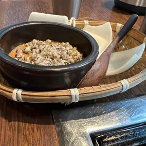 엄용백 돼지구이집 사진