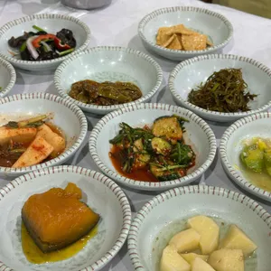 딴뚝통나무집식당 리뷰 사진