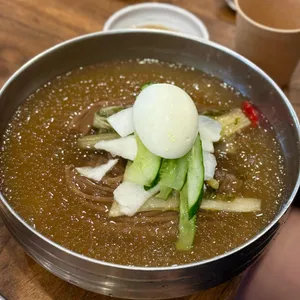 강마을 다람쥐 사진