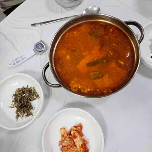 돌고래회식당 대표 사진