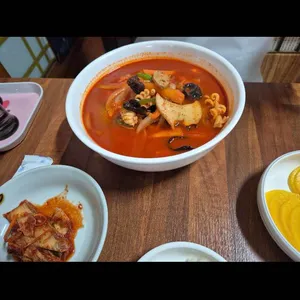 강호 대표 사진