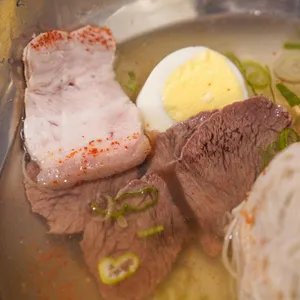 로동집 사진