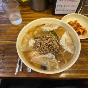 명동교자 사진