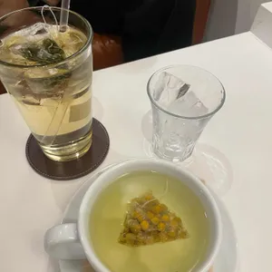 롤아웃커피 사진