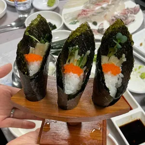 칼맛나는 푸짐한횟집 사진