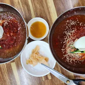 고래밀면 대표 사진