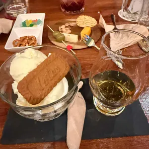 이카루스 대표 사진