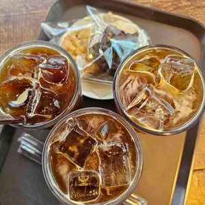 숲에숨다 대표 사진