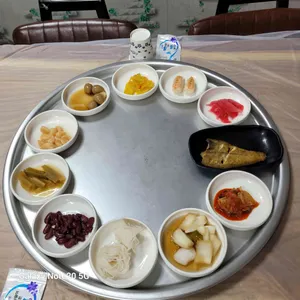 돌고래횟집 사진