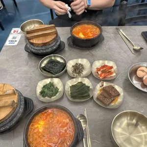 완뚝순두부 리뷰 사진