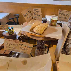 솔드아웃 베이커리 리뷰 사진