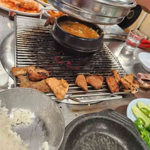 숯불왕갈비 사진