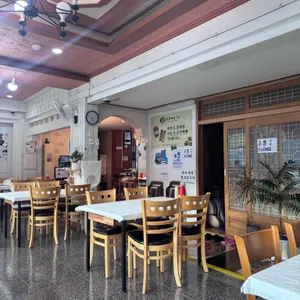 죽기전 꼭 먹어봐야하는 곳 황금재첩식당 리뷰 사진