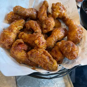 교촌치킨 대표 사진
