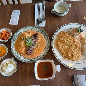 마레테이블 사진