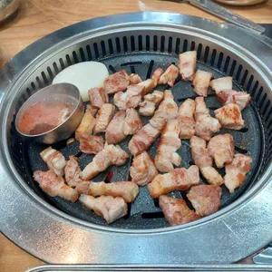 부경흑돼지구이 사진 1
