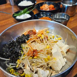 중리콩나물국밥 사진