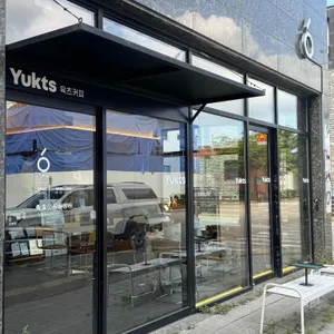 육츠커피 대표 사진