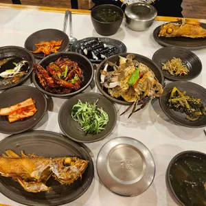 예이제게장백반 사진