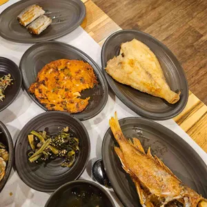 예이제게장백반 사진