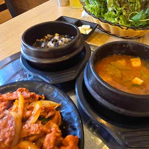 현주네숯불갈비&우렁이쌈밥 사진