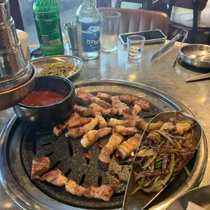 바다를 본 돼지 사진