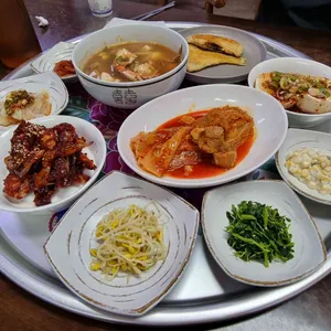앞산제일백반 사진