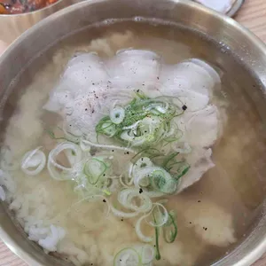 흑담곰탕 대표 사진