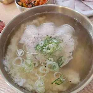 흑담곰탕 대표 사진