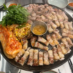 할매솥뚜껑삼겹살 사진