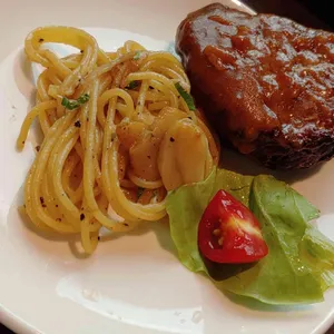 브런치투나잇 사진